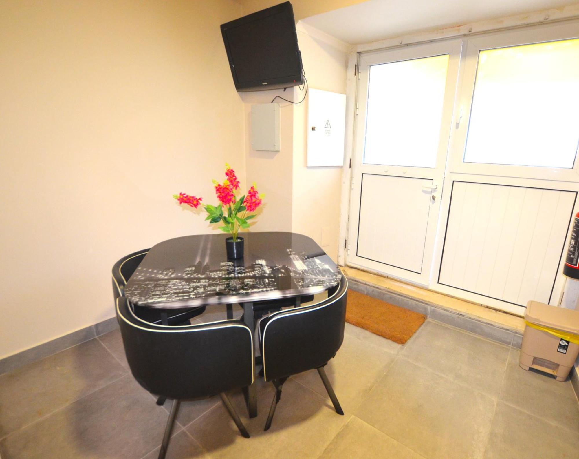 Rooms Dp Setubal Luaran gambar